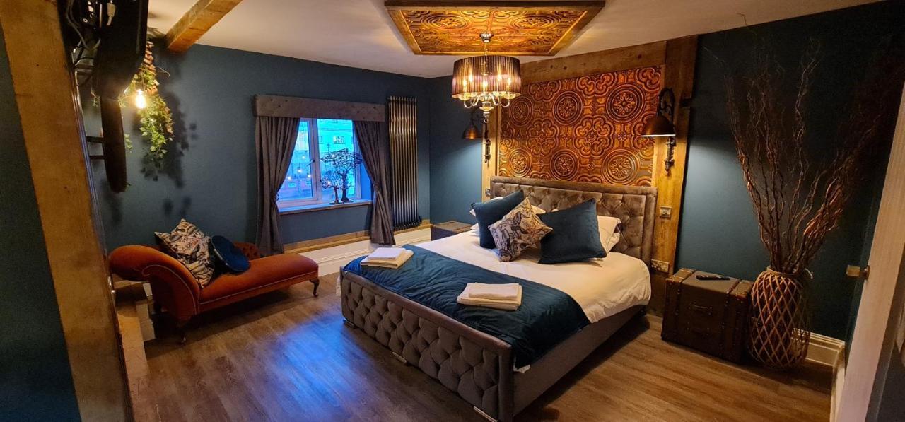 The Waterside Bar, Rooms & Restaurant Swinton  Δωμάτιο φωτογραφία